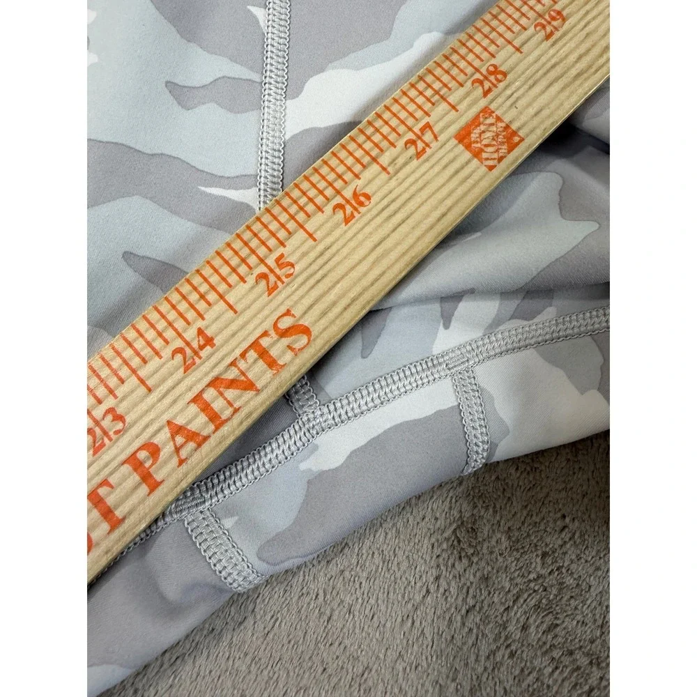 Athleta Elation Tight Grey‎ Leggings Womens Size 1X White Camo